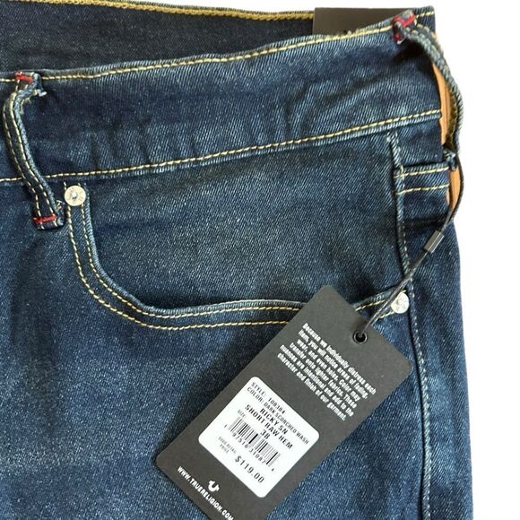 True Religion Men's Ricky Big T Straght Cut Off Stretch Denim Jean Shorts - Picture 8 of 12